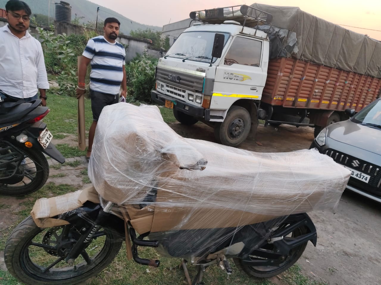 Bike Transport Service - bike loading into carrier